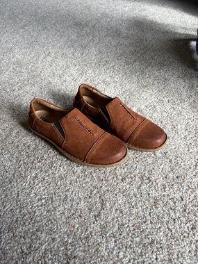 Born Nampa in Maple size 7